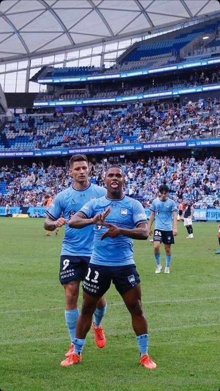 Douglascosta - Onlyfans - 2025-05-30T05:00:14