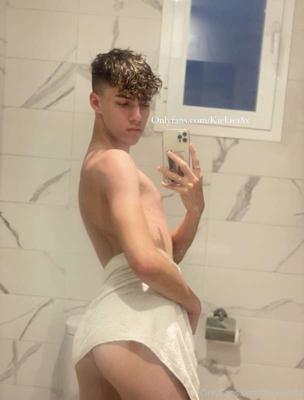 Oopsie ;) 🍑