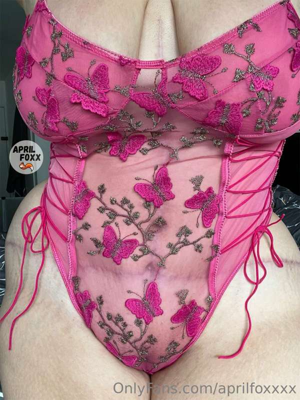 Do you like this lingerie set?😈