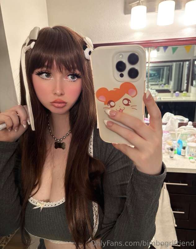 my eyes r up here... :3
