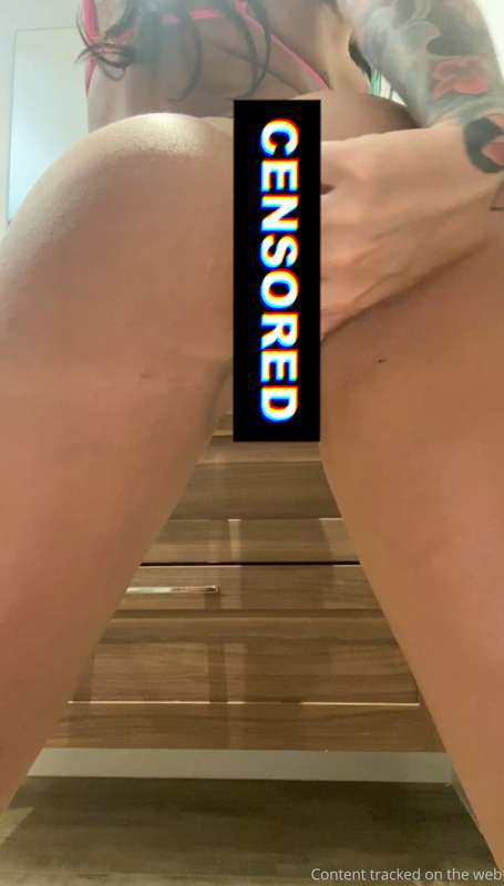 Two frames of the 3 videos I’ve just sent you in private dms..
