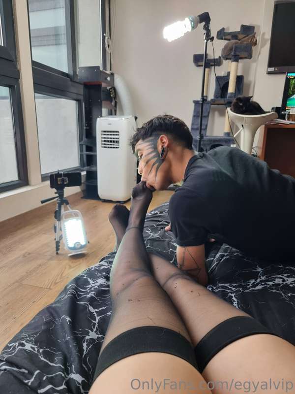 After footjob with nylons 1