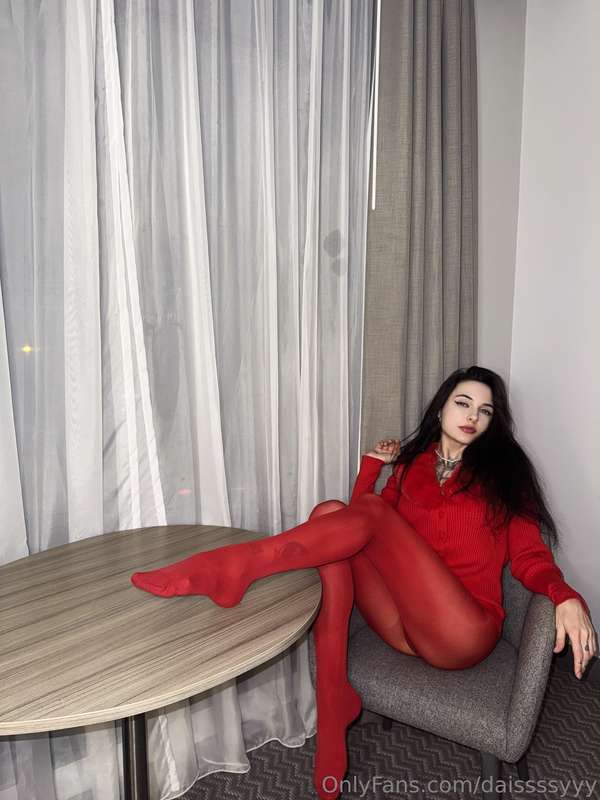 Does red suit me?🥰