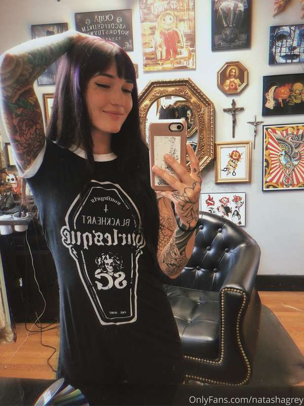 I got a haircut and feel like a whole new girl hehe