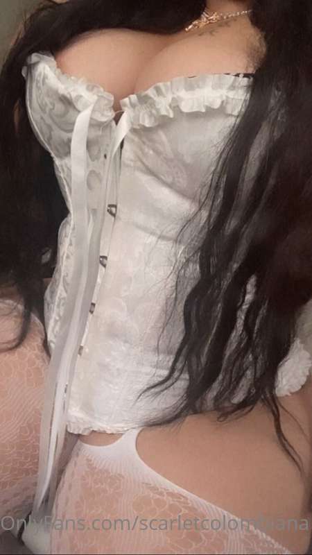 Join my NO PPV ♥️ nudes and videos on my wallSale ending ton..