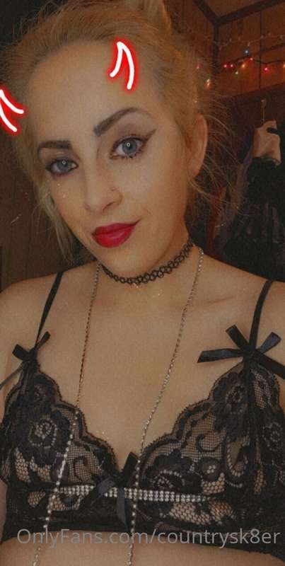 Couple sexy face selfies (; it’s always hot when I got somet.. 1