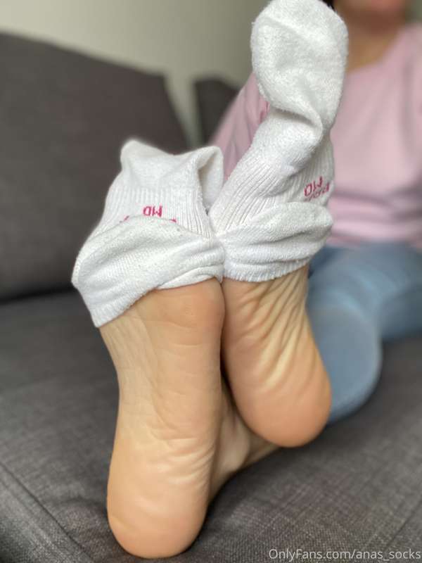 I peeled this socks of my feet for you to have a taste 👅 9