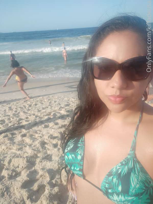 Heyyyy I was too busy being happy, on vacation, getting some.. 1