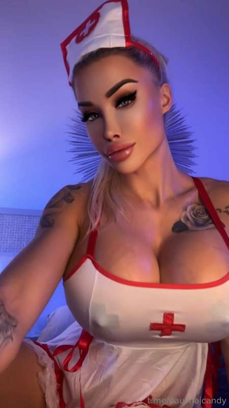 Who wants a naughty treat? 😏 Just $5 and I’ll send you somet..