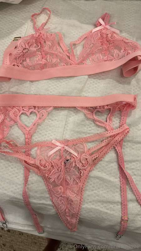 BUY MY WORN PANTIES! Yes, you read it right love... I'm offe.. 4