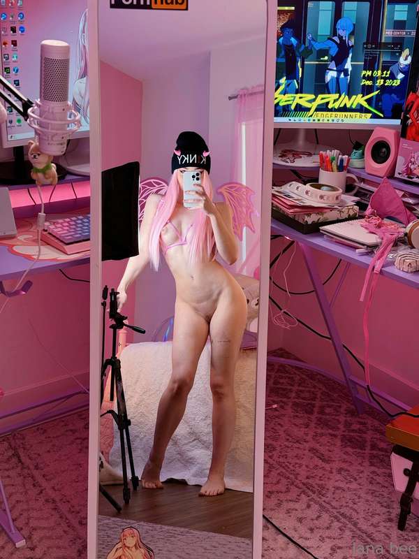 Today was a big content day! I had so much fun getting dress.. 7