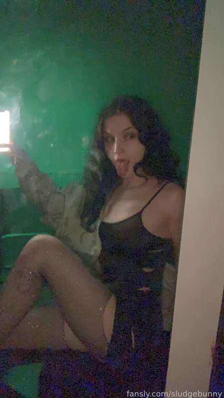 Sludgebunny - Fansly - 15 Oct, 2023