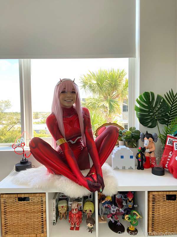 Zero Two set pt. 5 🌸🖤🧠🌩🍭🧸 13