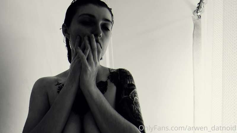 The full photoset~ Though I am not opposed to uploading more.. 13