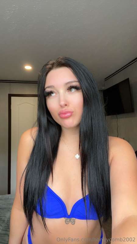 Honeycomb2002 - Onlyfans - 19 Aug, 2024