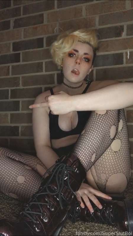 Superslutboi - Fansly - 30 Jan, 2022 17
