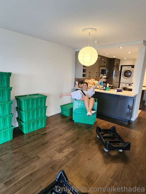 Hey guess what! I'm moving! I'm so stressed! And so excited!..