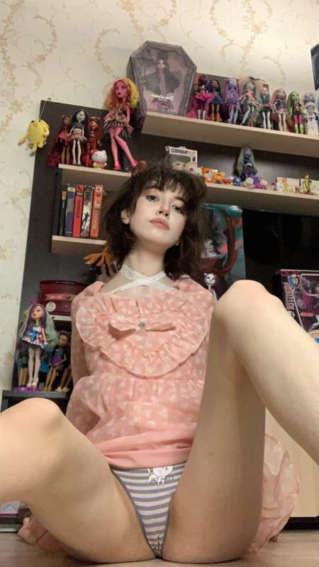 Yoursmalldoll - Fansly - 21 May, 2022 8