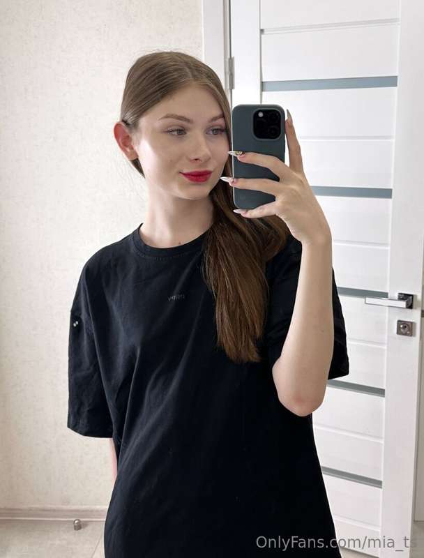Hello, my wonderful subscribers! Here I am again in my cozy ..