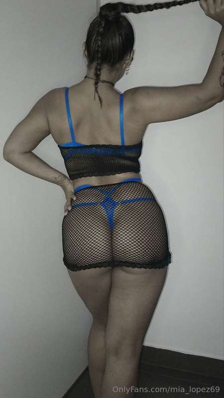 Hello🤴 I'm Cookie, I'm a Latina girl with cute ass, cute tit..