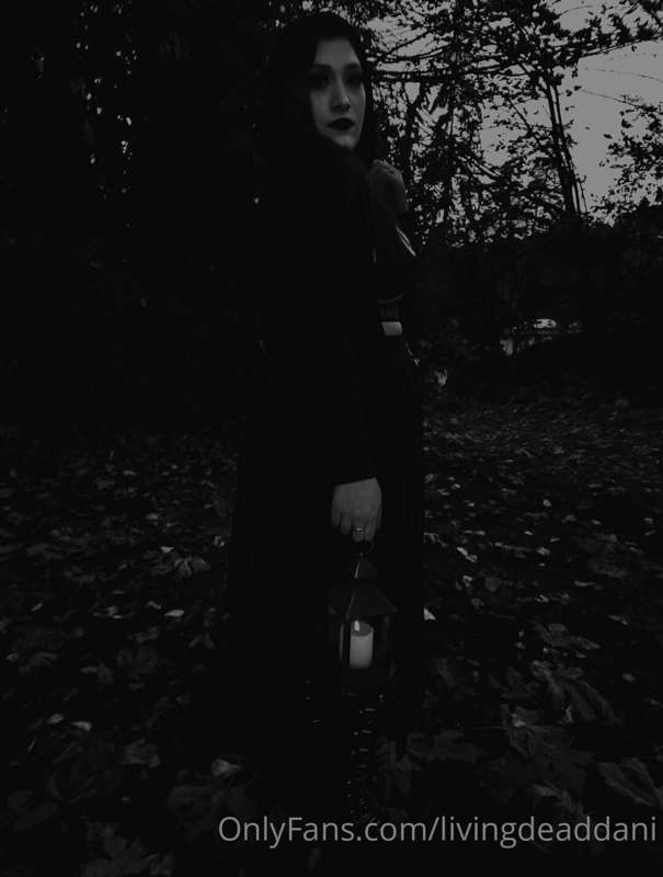 Halloween 21 shoot 🎃🖤🕸⚰ 20