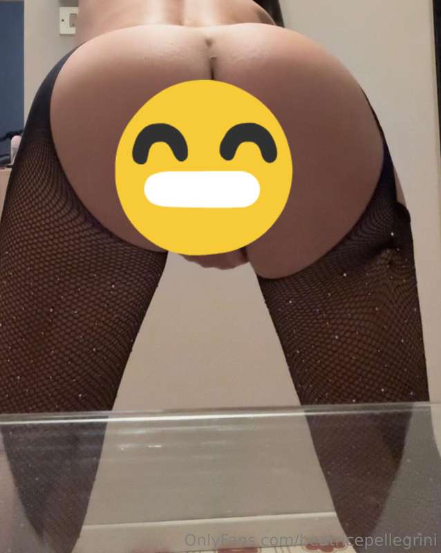 Non siete ancora iscritti al mio Onlyfans VIP? Male, vi stat..
