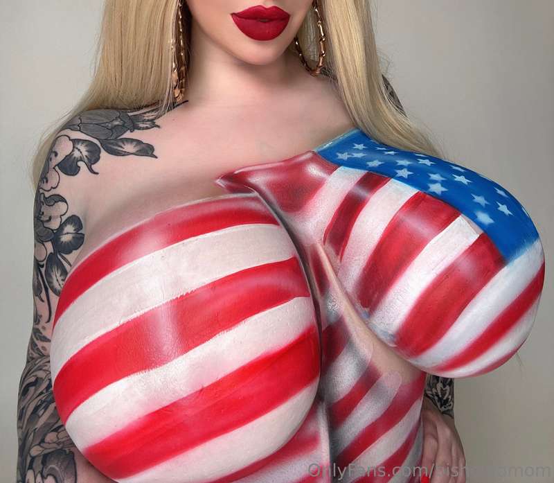 Tell me I'm your National Anthem ☀️🇺🇸 4