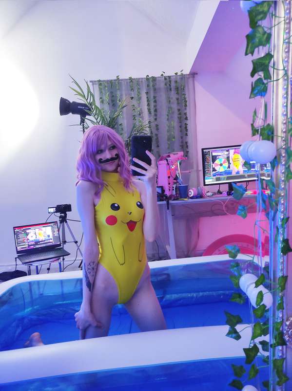 It's already late so maybe I should upload my new video tomo.. 8