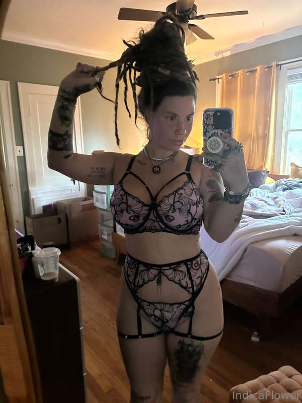 shooting a porno tonight 😈😈😈 3