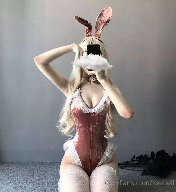 which outfit should i buy for photo sets? 🥀🦇 they'll take ab.. 3