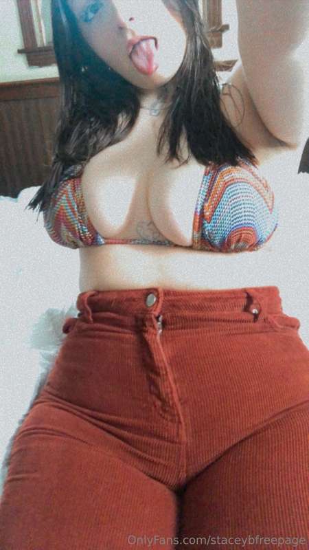 Are you more of a tits kind of guy ? 😉