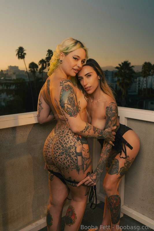 California Love w/ @amethystsage_suicide  Part two : full nu.. 7