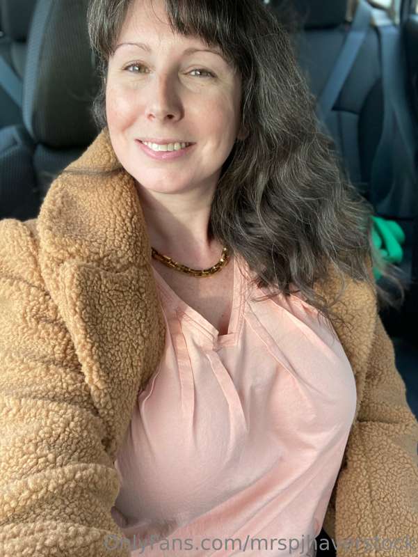 We haven’t had some car boobs in awhile… (we’re off to the i.. 1