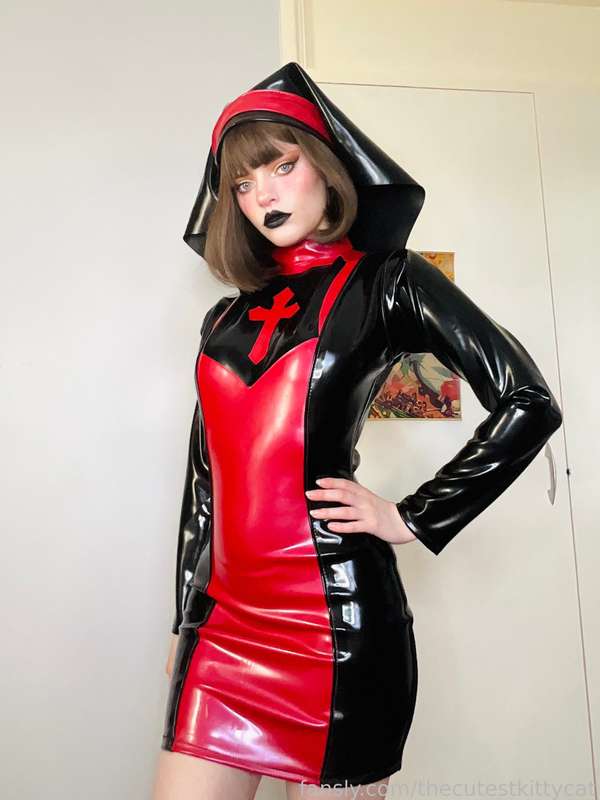 Thecutestkittycat - Fansly - 01 Nov, 2022 12
