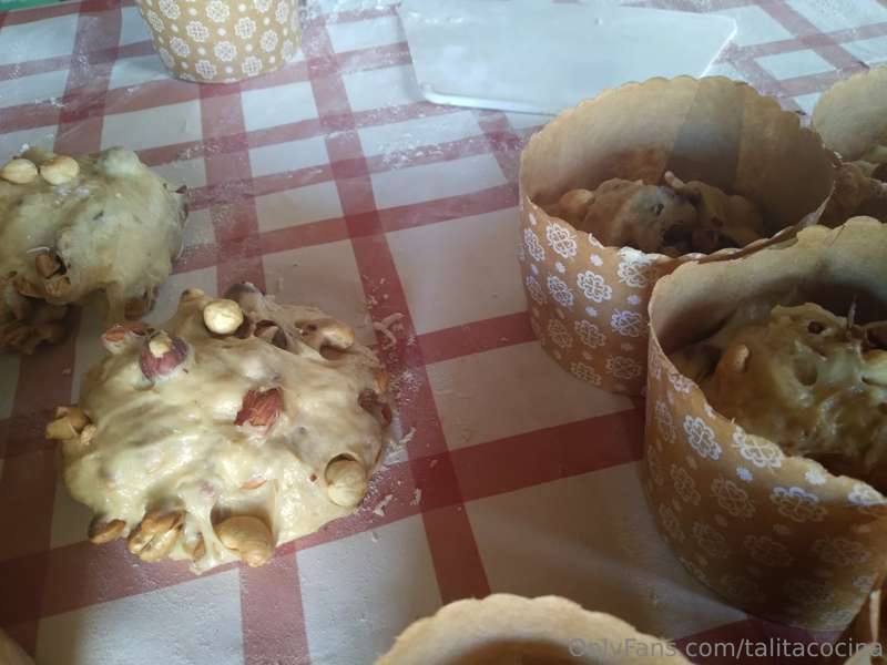 El bollo duplicó el volumen ahora mira cómo agregar los frut.. 7