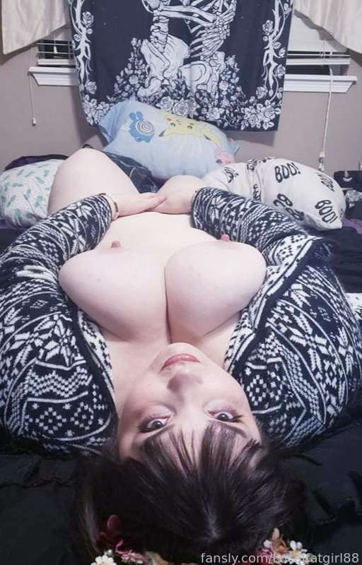 Localfatgirl88 - Fansly - 30 Dec, 2021 2