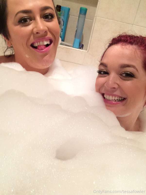 #throwback to the time @leannecrow and i got in a little ove.. 1