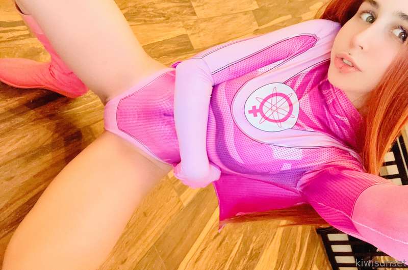 Atom Eve (from Invincible!) photo dump! 💕✨ 6