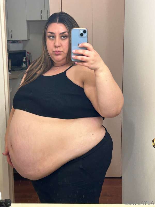 My belly is hanging more and more these days it’s getting so.. 2