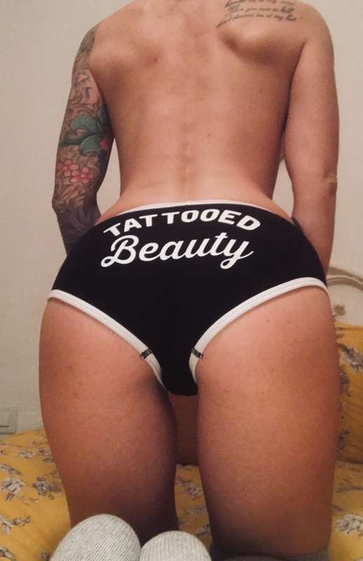 Does my ass look big 