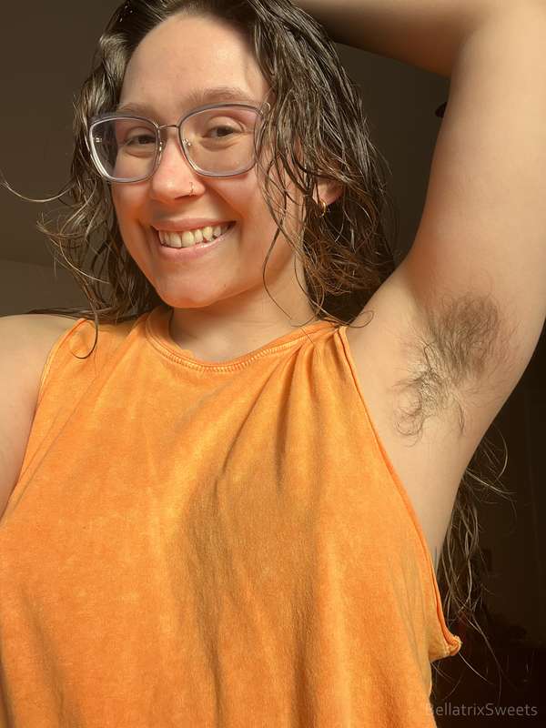 i hope my hairy armpits and smile are inviting to you