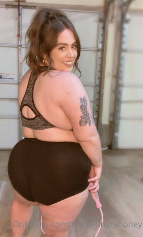 Bad bitch, I could be your morbidly obese piggy fantasy 🐷 12