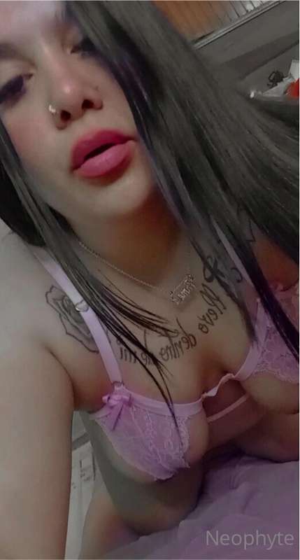 I am a girl, very obedient.. Do you want to try me? 😈
