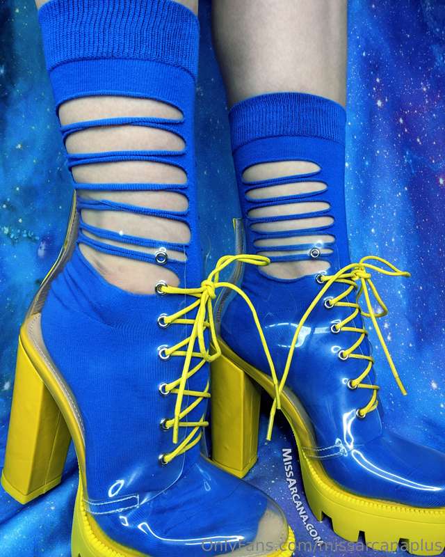 The most lovely, sweat-inducing boots I own 10