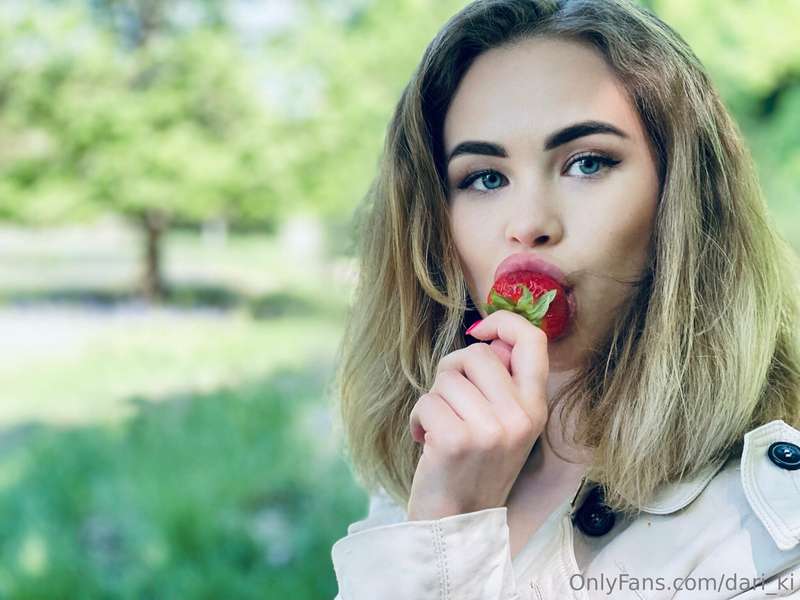 Summer is a time of sweet moments! 🍓 ☀️  With every bite of ..