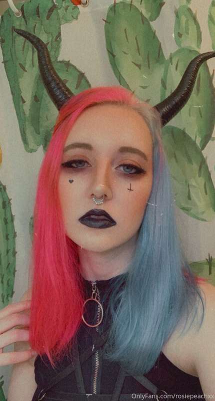 i really loved this look from halloween tho 🥺 3