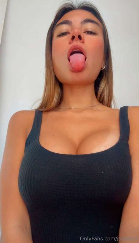 Jadebun - Onlyfans - 2025-06-12T13:32:04