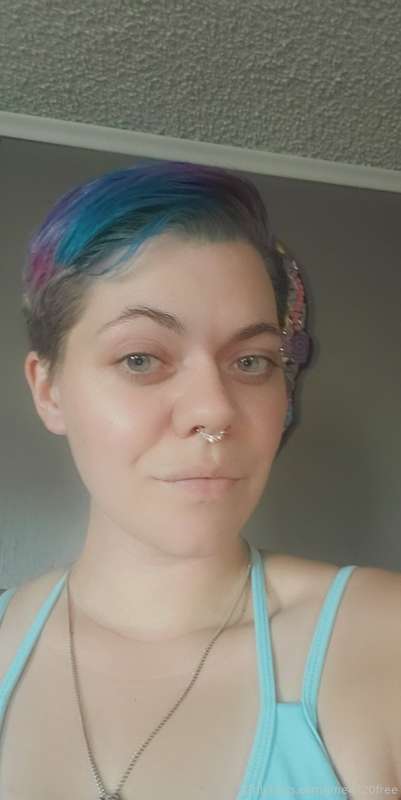 Should I peirce my septum?! 🤔