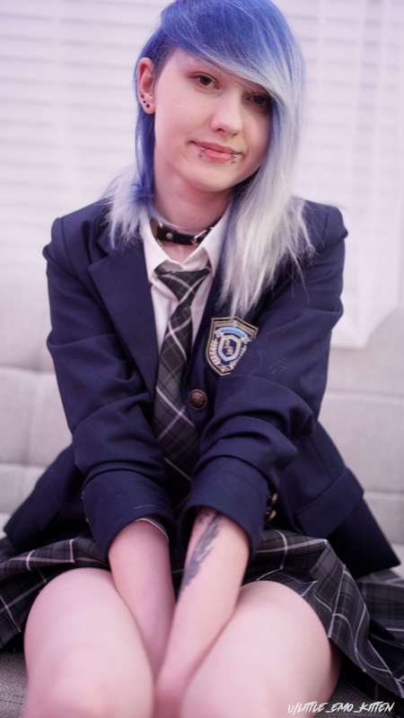 Little_Emo_Kitten - Fansly - 22 Aug, 2024 3