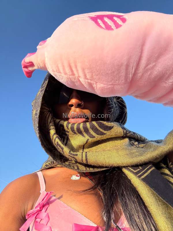 I survived my first day of EDC!!! It was my first rave and E..